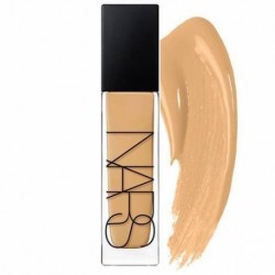 Nars Natural Radiant Foundation -Stromboli Nars Natural Radiant Foundation -Stromboli