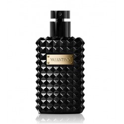 ヴァレンティノウォモノワール アブソリュ Noir Absolu 100ml Buy Valentino Noir Absolu Oud Essence Edp 100 Ml