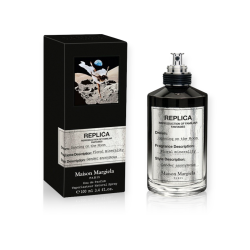 عطر ميزون مارجيلا دانسينج اون ذا مون او دو بارفيوم للجنسين 100 مل عطر ميزون مارجيلا دانسينج اون ذا مون او دو بارفيوم للجنسين 100 مل